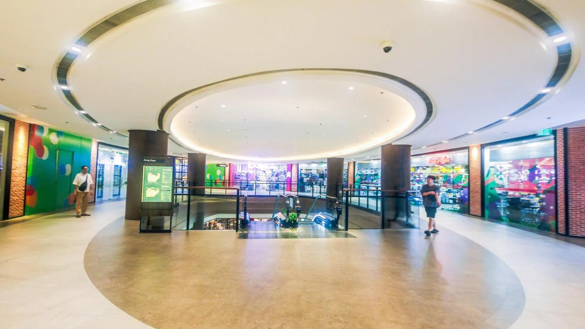 Canvas & Petals Blossoming Art Penthouse Gym Swim Park 5716 Manila