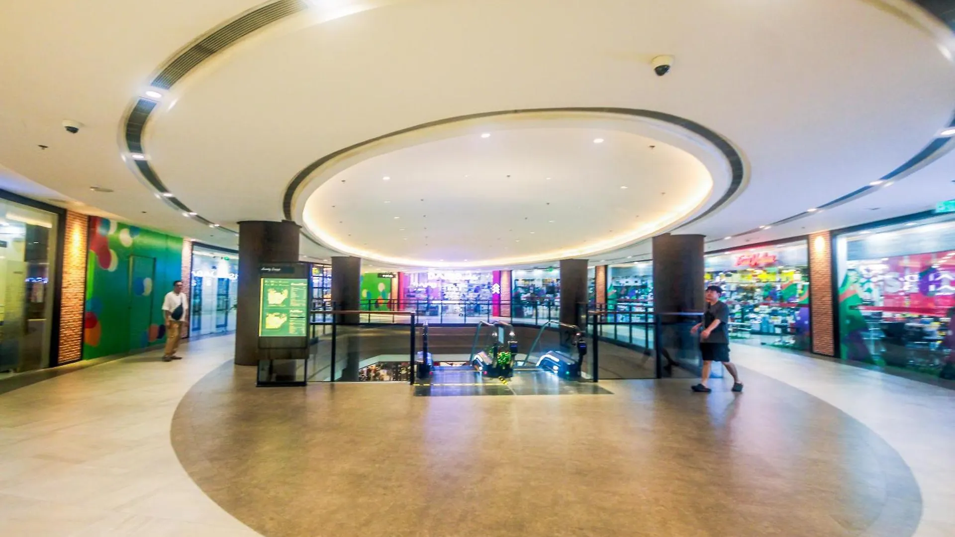 Canvas & Petals Blossoming Art Penthouse Gym Swim Park 5716 Manila 0*,  Philippines