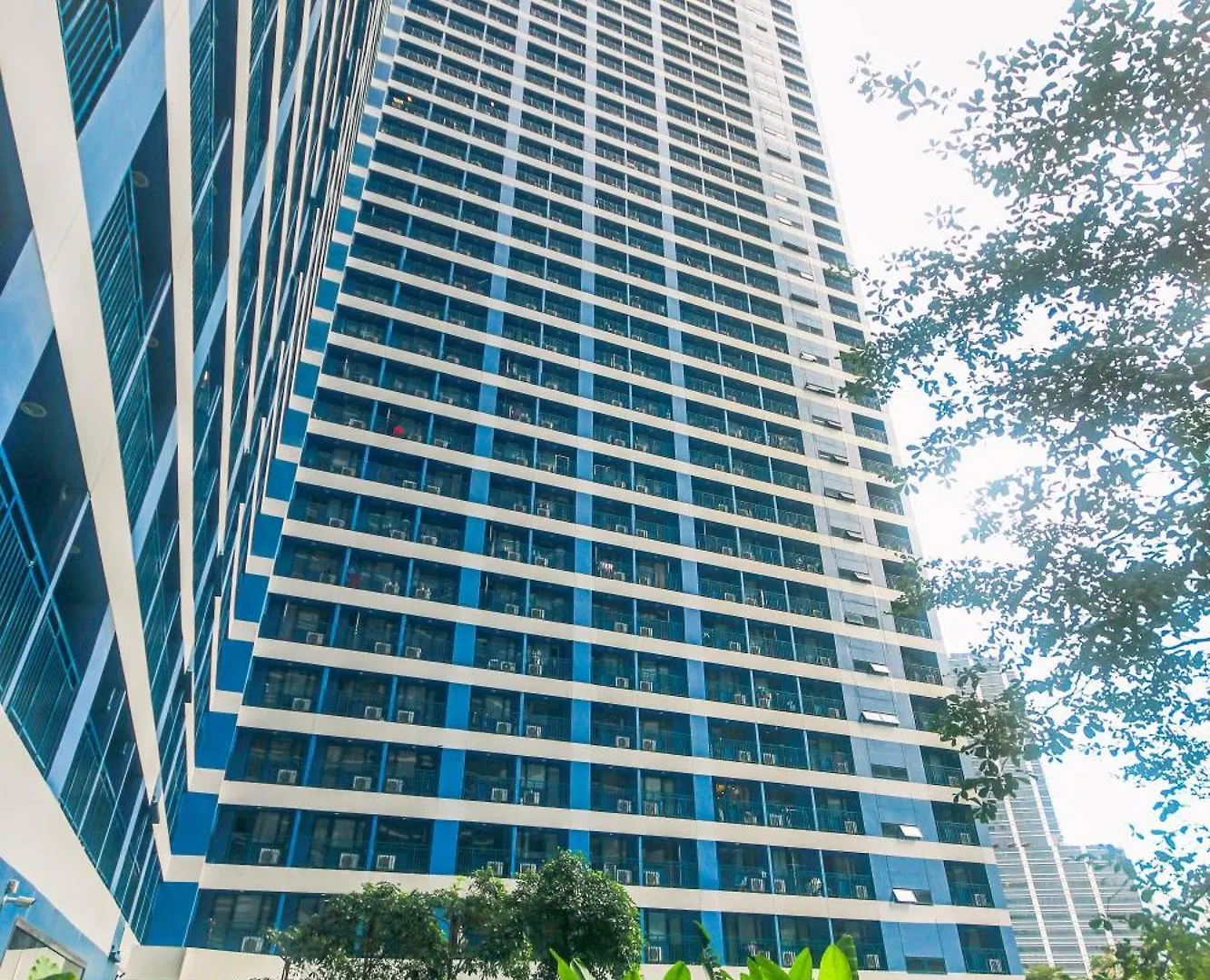 Canvas & Petals Blossoming Art Penthouse Gym Swim Park 5716 Manila 0*,  Philippines