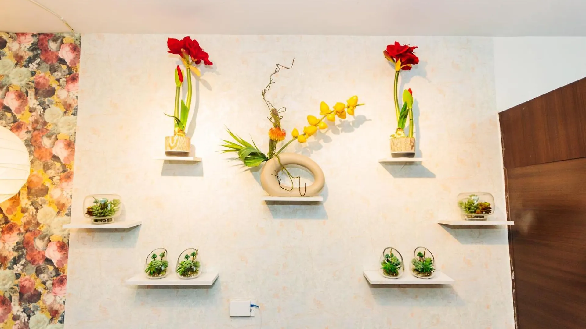 Canvas & Petals Blossoming Art Penthouse Gym Swim Park 5716 Manila